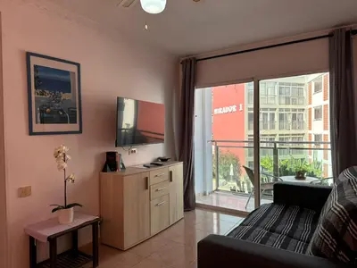 Una televisión o centro de entretenimiento en San Agustin Ocean View