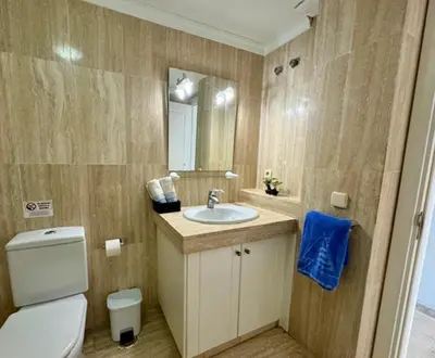 Un baño de Mogán harbor apartment