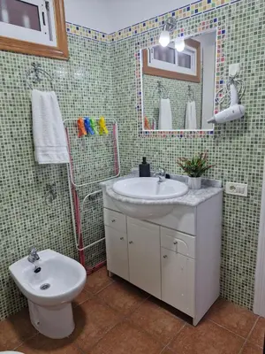 Un baño de Costa Alegre 1 sea view and beach