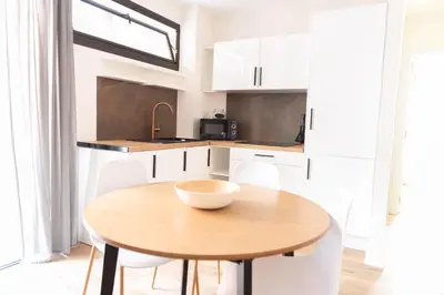 Una cocina o zona de cocina en Preciosa Reina