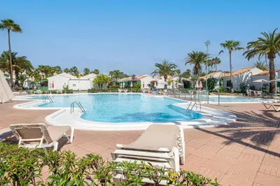 Piscina en o cerca de Campo Golf 75 by VillaGranCanaria