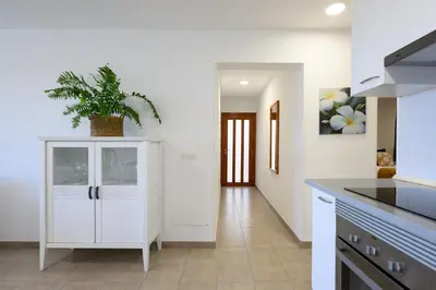 Una cocina o zona de cocina en Los Papagayos Beach 1
