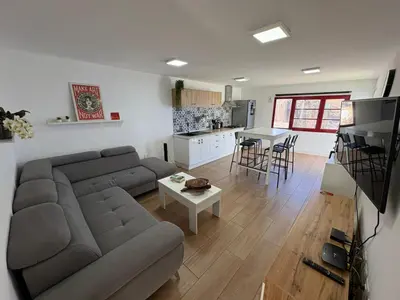 Una cocina o zona de cocina en The Whiter House