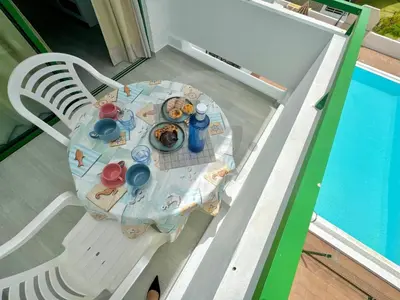 Comida en o cerca de este apartamento