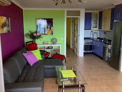 Una cocina o zona de cocina en Großzügige Ferienwohnung mit Atlantikblick in zentraler Lage Monte Rojo San Agustín