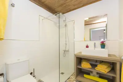 Un baño de Casa Mica naturaleza y relax