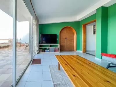 Zona de estar de Surf-Check House - 3 min walking to the Beach