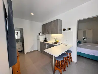 Una cocina o zona de cocina en Rainbow home Yumbo 3