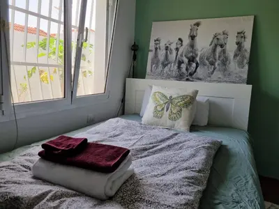 Cama o camas de una habitación en großes Haus mit Garten und Blick auf die kanarische Hügellandschaft