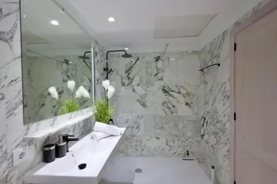 Un baño de CASA BLISS - LUXURY VILLA 3 BEDROOMS TAURO GOLF Wifi MOGAN