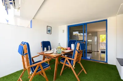 Plano de Charming Apartment with Terrace, Swimming pool and Sea views