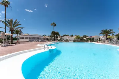 Piscina en o cerca de Holiday Bungalow Campo Golf