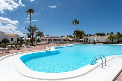 Piscina en o cerca de Holiday Bungalow Campo Golf
