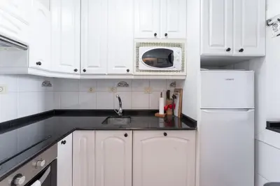 Una cocina o zona de cocina en Apartamento Sol Oceano