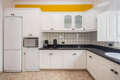 Una cocina o zona de cocina en 4BR Chalet El Romero-Private Pool, Barbecue & Chill