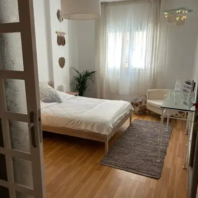 Chill Center Room SOLO HABITACIÓN con baño privado