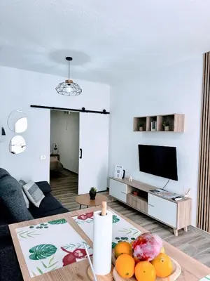 Una televisión o centro de entretenimiento en Casa Poblado
