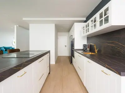 Una cocina o zona de cocina en Sunset Beach Chalet