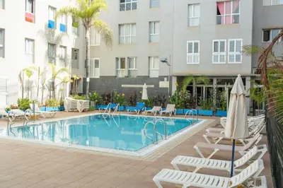 Piscina en o cerca de Home2Book Bright Retreat with Pool, Sardina Beach