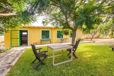 Jardín al aire libre en Finca Hoya de La Campana