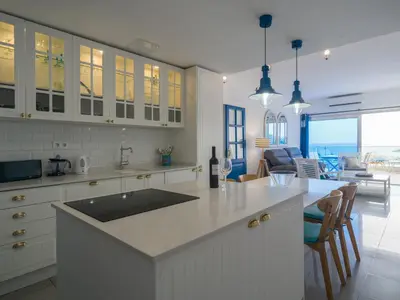 Una cocina o zona de cocina en Blue Horizon Mogan