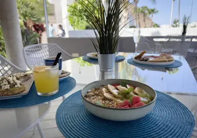 Comida en o cerca de este apartamento