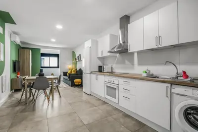 Una cocina o zona de cocina en Living Central Stay Verol