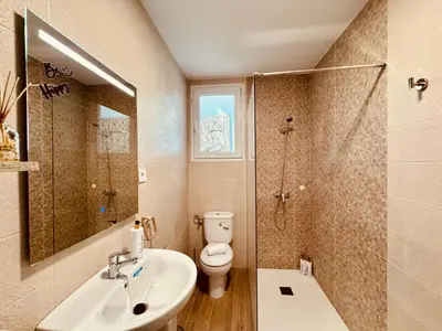 Un baño de Click&Guest - Cosmopolis 1