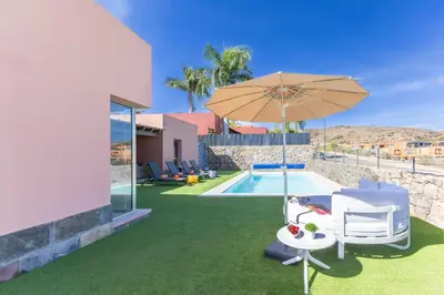 Piscina en o cerca de Solara by VillaGranCanaria