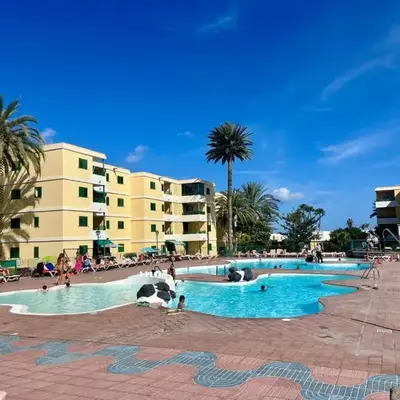 LAS OLAS heated pool