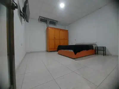 Zona de estar de 1 room street-basement