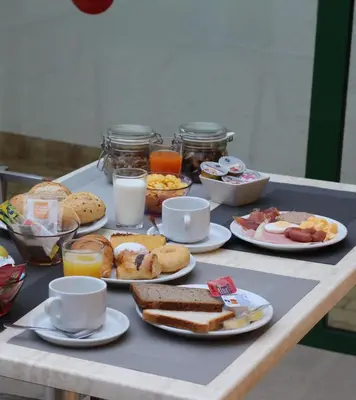 Comida en o cerca de este apartamento