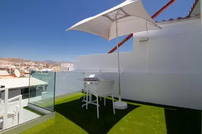 Un balcón o terraza de Estudio con terraza en Arguineguín LA SAL 4
