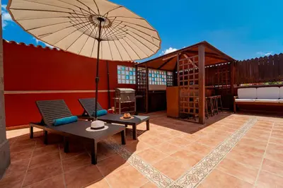 Un patio o zona al aire libre en Villa Vistabella by Maspalomas Holiday Villas