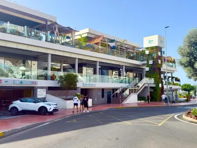 Edificio en el que se encuentra el apartamento