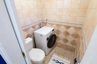 Un baño de Ocean Pearl Loma Verde