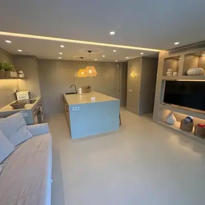 Precioso apartamento de playa con jardín privado