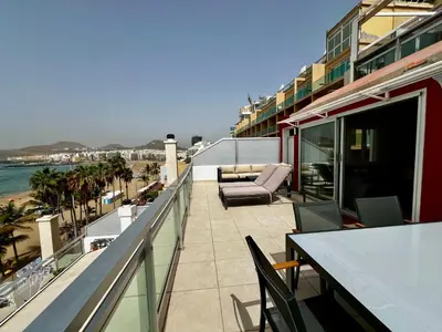 Un balcón o terraza de Terraza a Las Canteras