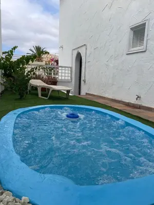 Piscina en o cerca de Apartamento con jardín y pequeña piscina privada para refrescarse