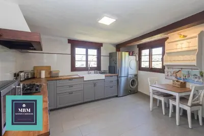 Una cocina o zona de cocina en Casa Brumas de Arbejales