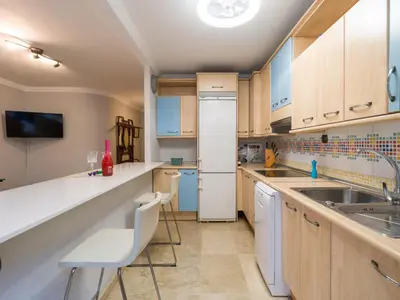 Una cocina o zona de cocina en Live Las Palmas Walkiria City Home