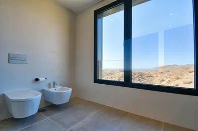 Un baño de La Atalaya del Salobre Golf