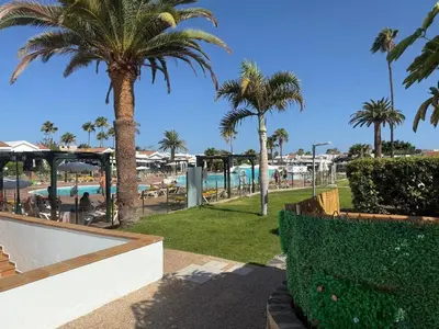 Piscina en o cerca de Europe Sun Bungalow 1