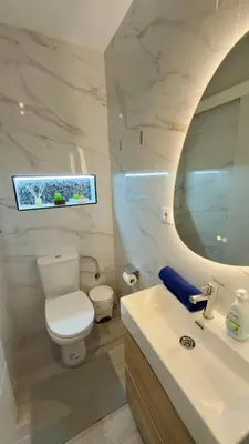 Un baño de Carolina apartment, two bedrooms with air conditioning and a fully equipped kitchen, close to the beach and shopping center