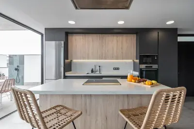 Una cocina o zona de cocina en Villa Aurea, Piscina privada, Solárium, Vistas