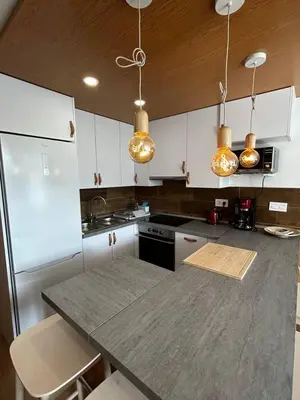 Una cocina o zona de cocina en Modern spacious 3 bedroom apartment In Playa Del Ingles