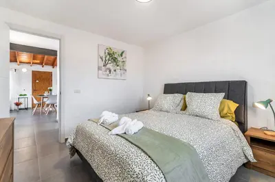 Cama o camas de una habitación en Home2Book Country Stay with Terrace BBQ