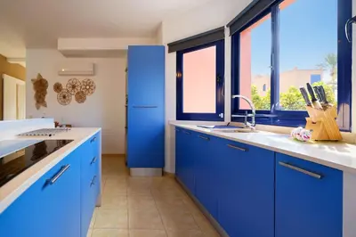 Una cocina o zona de cocina en Meloneras beach detached house with BBQ and garden