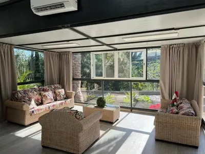 Zona de estar de Relax in this Canary Islands Apartment with Breathtaking Mountain Views