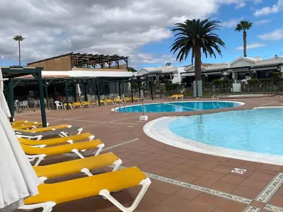 Piscina en o cerca de Fantastic Bungalow at Maspalomas Lago